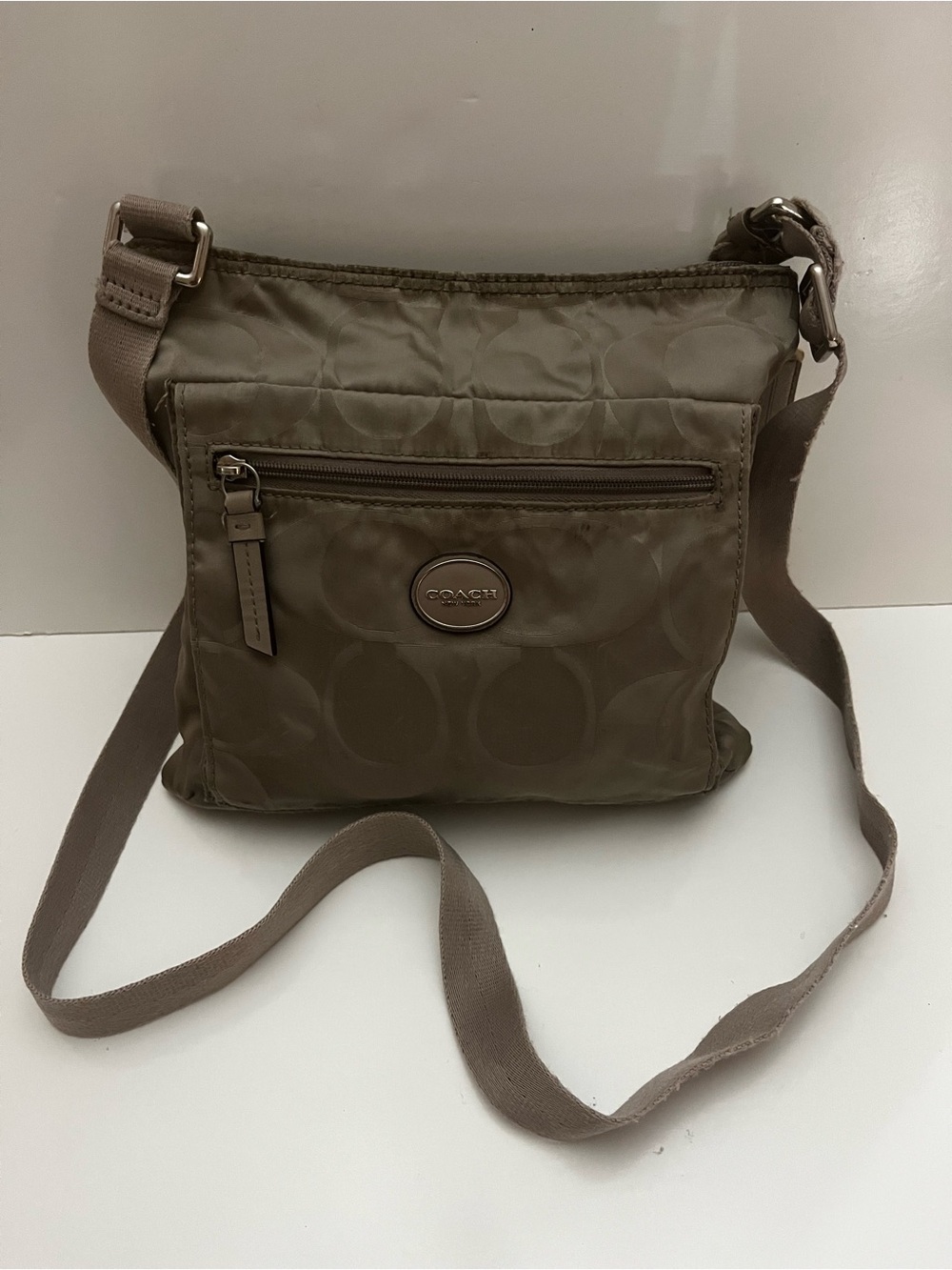 Coach Signature Getaway Nylon File Crossbody Bag Grey Taupe F77408